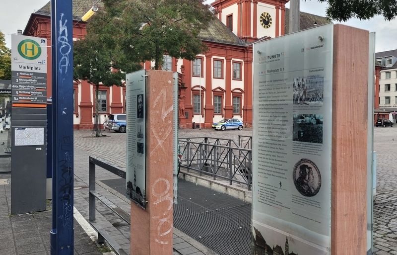 The Old Town Hall and Lower Parish Church Marker is the left marker of the two markers image. Click for full size.