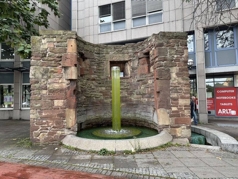 Remains of a Round Tower - fountain side. Click for full size. Remains of a Round Tower - fountain side image. Click for full size.