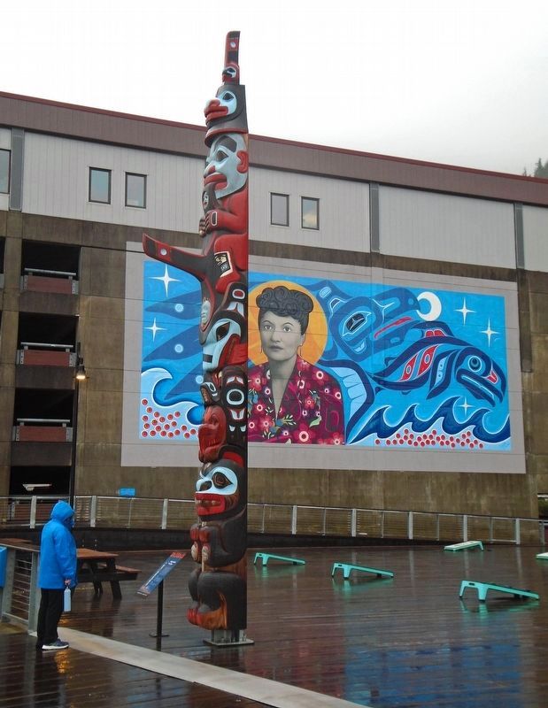 Kaagwaantaan Kootéeyaa (Totem Pole) and Marker. Click for full size. Kaagwaantaan Kootéeyaa (Totem Pole) and Marker image. Click for full size.