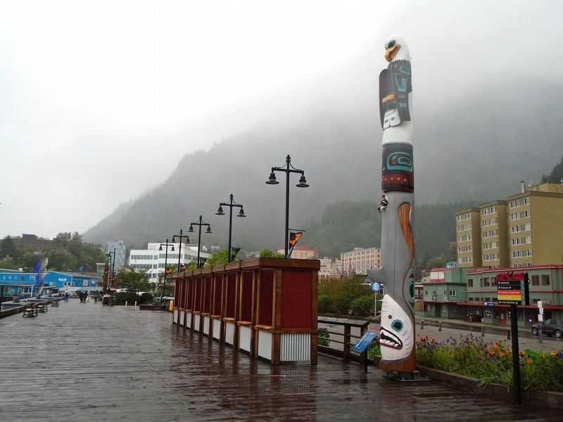 Wooshkeetaan Kootéeyaa (Totem Pole) and Marker. Click for full size. Wooshkeetaan Kootéeyaa (Totem Pole) and Marker image. Click for full size.