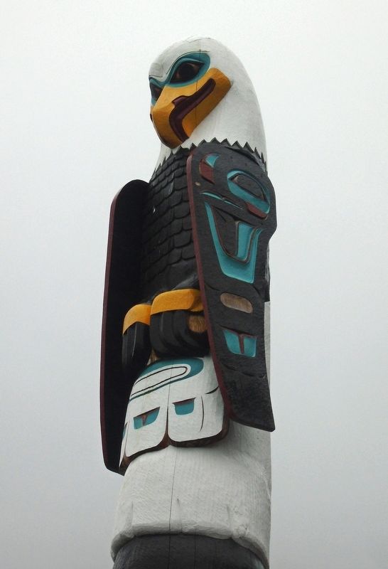 Wooshkeetaan Kootéeyaa Eagle Totem Pole Effigy. Click for full size. Wooshkeetaan Kootéeyaa Eagle Totem Pole Effigy image. Click for full size.
