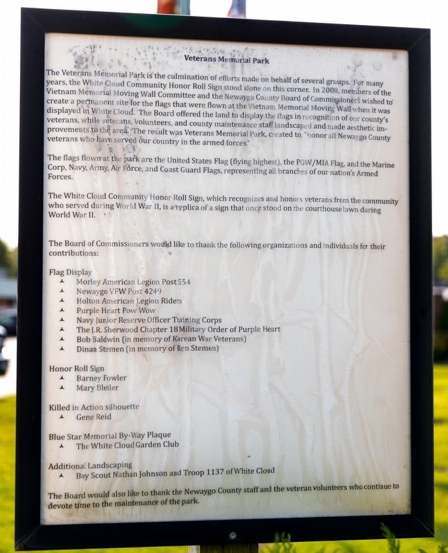 Veterans Memorial Park Sign image. Click for full size.