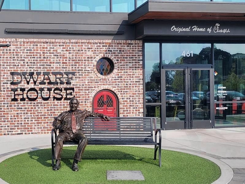 Statue of S.Truett Cathy. Click for full size. Statue of S.Truett Cathy image. Click for full size.