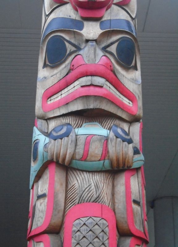 Yéil (Raven) Kootéeyaa Beaver Detail. Click for full size. Yéil (Raven) Kootéeyaa Beaver Detail image. Click for full size.