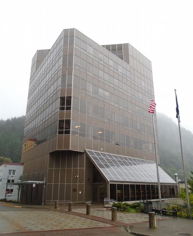Dimond Courthouse and Marker. Click for full size. Dimond Courthouse and Marker image. Click for full size.