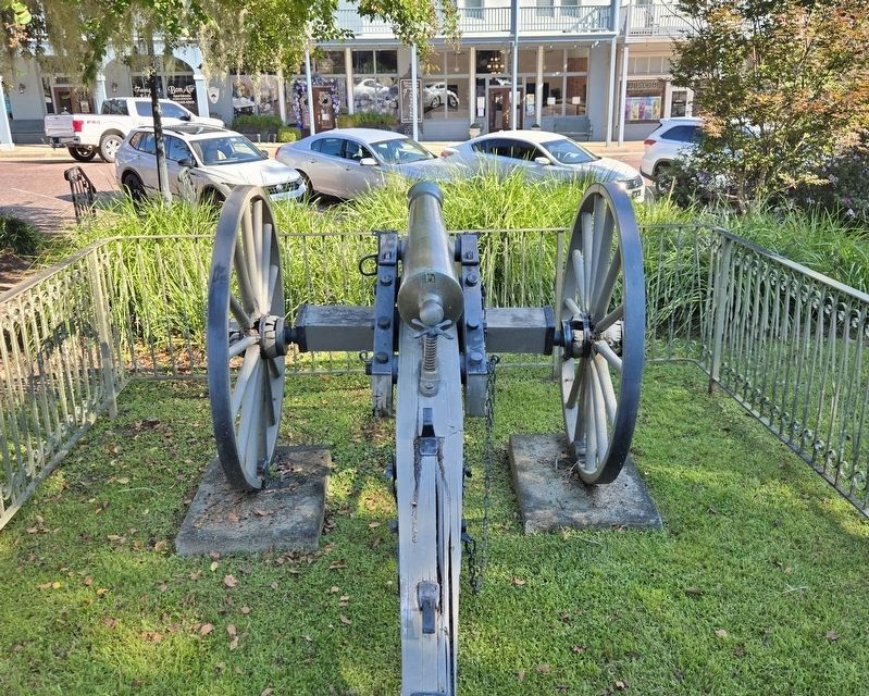 Civil War Cannon image. Click for full size.