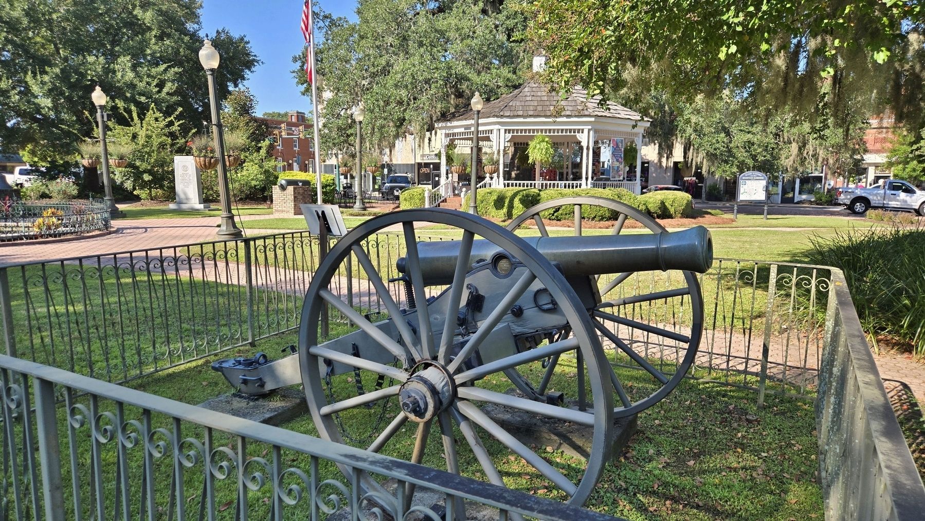Civil War Cannon image. Click for full size.