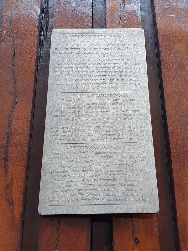 Lapa Mahitsielafanjaka Marker. Click for full size. Lapa Mahitsielafanjaka Marker image. Click for full size.