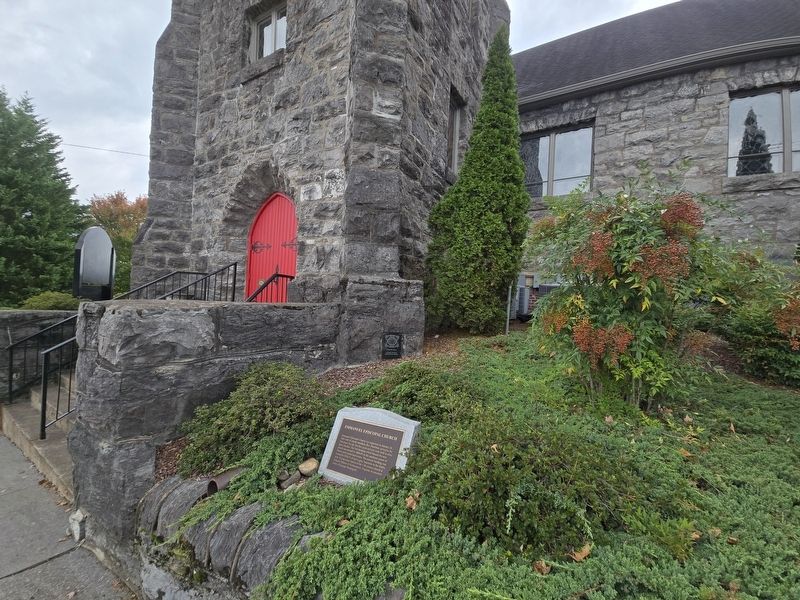 Emmanuel Episcopal Church Marker to the right of the sanctuary entrance. Click for full size. Emmanuel Episcopal Church Marker to the right of the sanctuary entrance image. Click for full size.