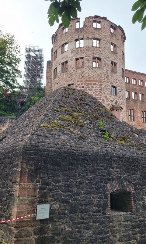 The Spraying Casemate Structure, Marker and upper section of the castle. Click for full size. The Spraying Casemate Structure, Marker and upper section of the castle image. Click for full size.