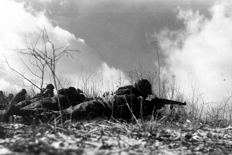 Chosin Reservoir: Battle, Fighting Retreat, Evacuation (27 November � 24 December 1950) image. Click for more information.