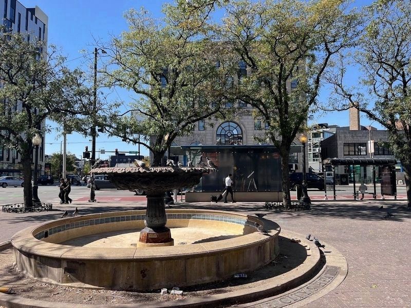 Nelson Algren Fountain image. Click for full size.