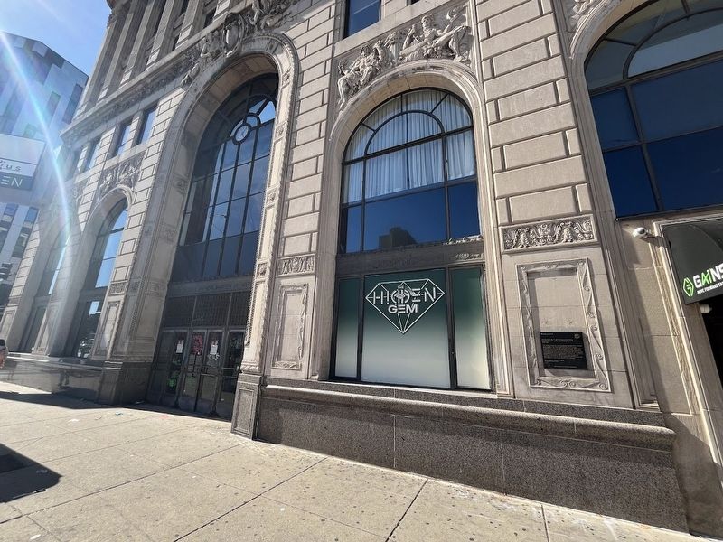 Home & Bank Trust Building Marker image. Click for full size.
