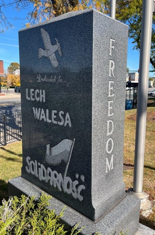 Solidarity Monument Marker image. Click for full size.