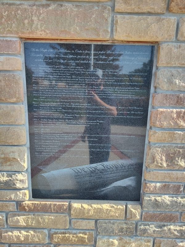 Hamilton Veterans Memorial image. Click for full size.