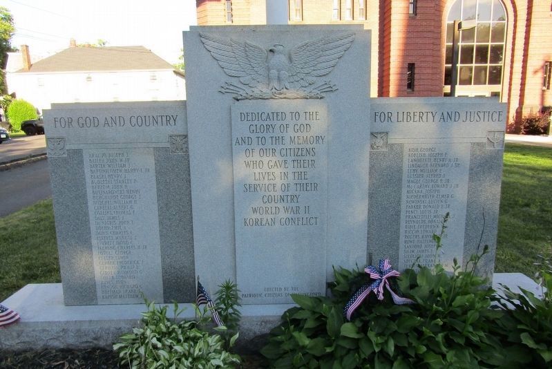Wallingford World War II & Korea Memorial image. Click for full size.