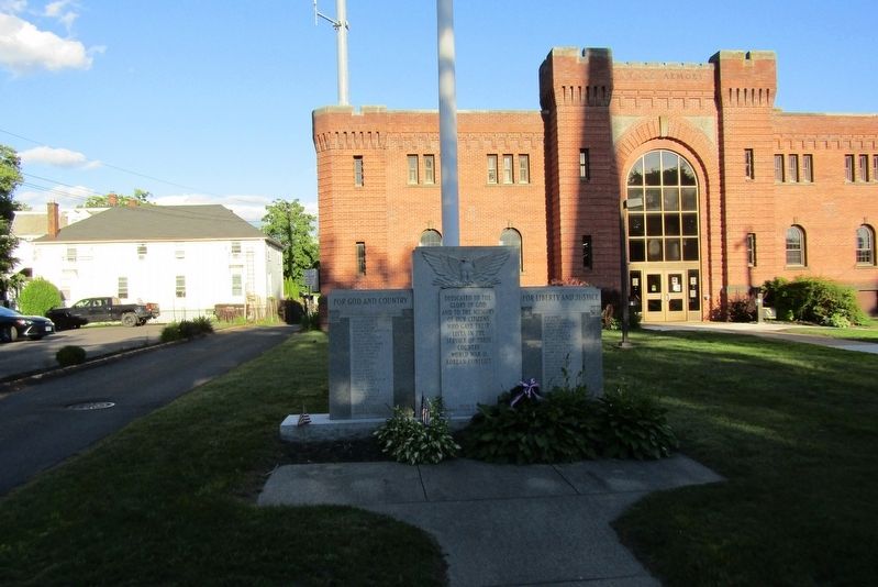 Wallingford World War II & Korea Memorial image. Click for full size.
