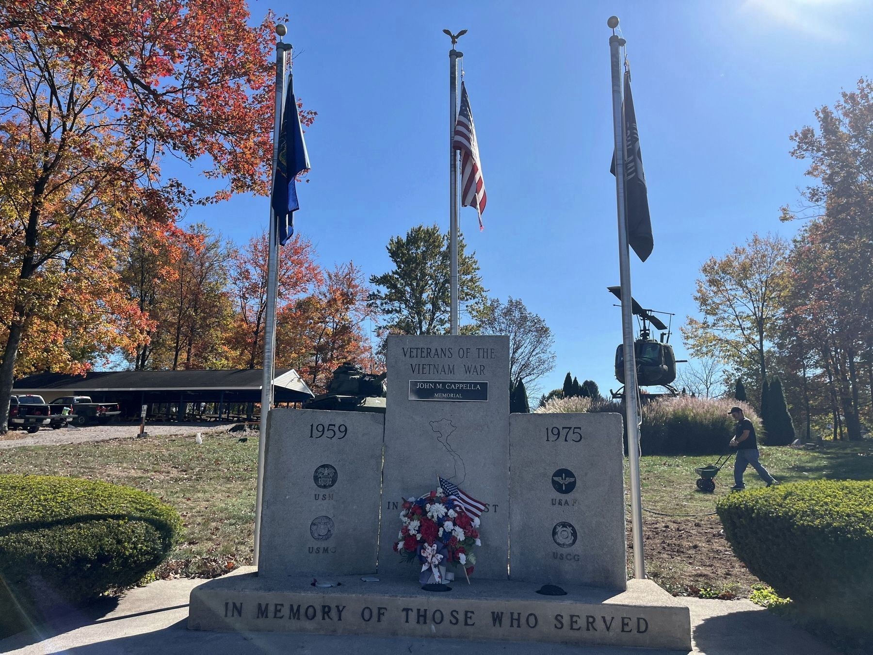 Vietnam Veterans Memorial image. Click for full size.
