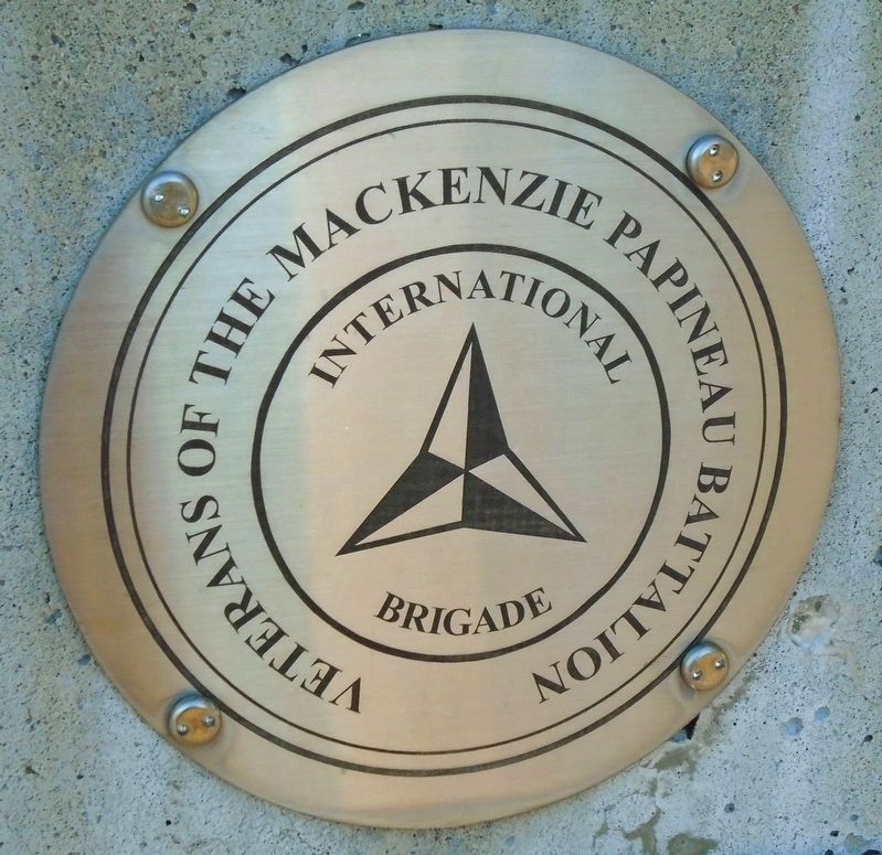 Veterans of the Mackenzie-Papineau Battalion Emblem image. Click for full size.