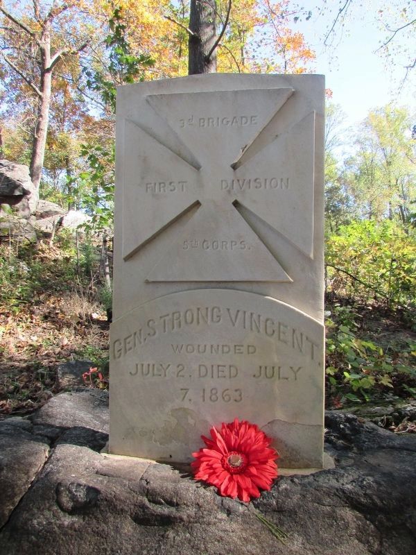 Strong Vincent Monument image. Click for full size.