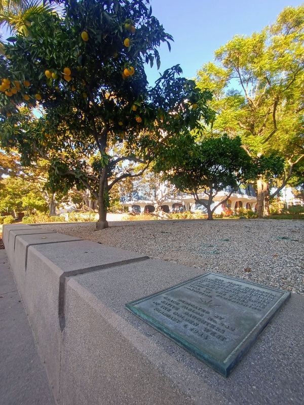 Marker with orange trees in background image. Click for full size.
