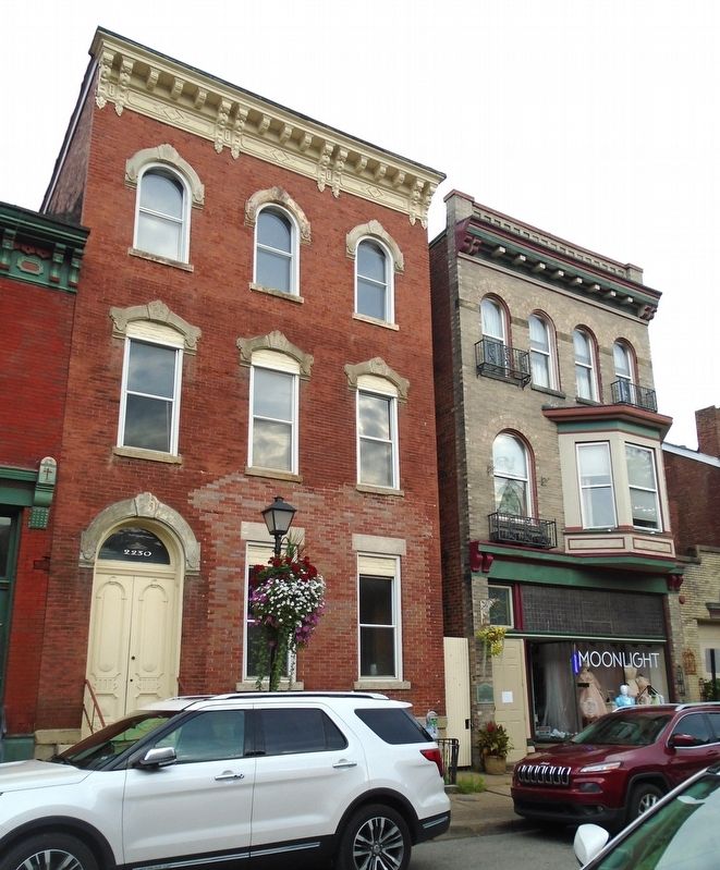 Nesbitt House and Marker. Click for full size. Nesbitt House and Marker image. Click for full size.