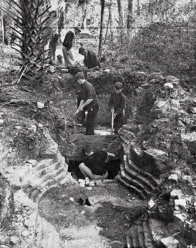 Hernandez Landing Marker image. Click for full size.