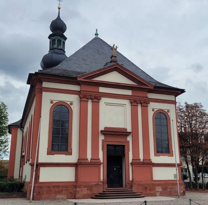 The view of the Katholische Kirche St. Pankratius / Catholic Church of St. Pankratius image. Click for full size.