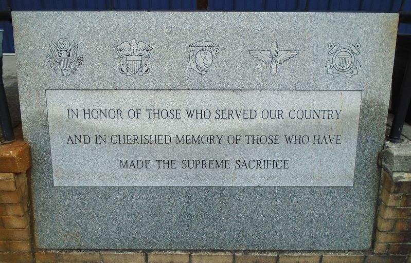 Veterans Memorial image. Click for full size.