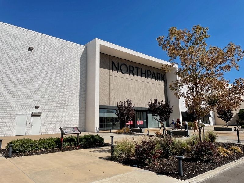 Marker to left of Northpark Mall entrance doors. image. Click for full size.