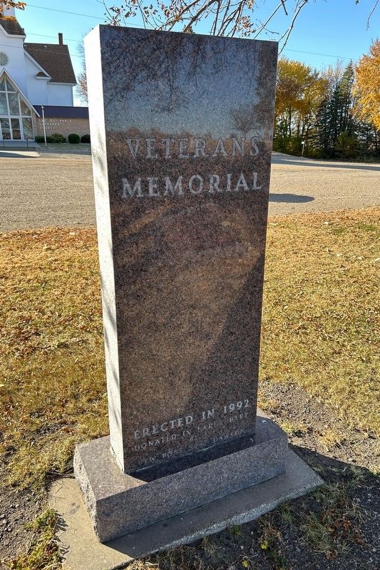Lac Qui Parle Cemetery Veterans Memorial, Back image. Click for full size.