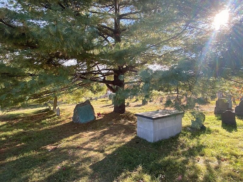 Hallowed Spot Under the Old Pine Tree Marker image. Click for full size.