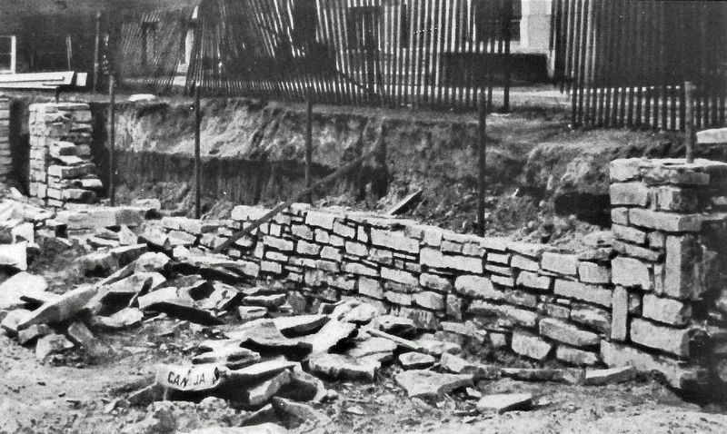 Marker detail: Riverstone Wall Construction image. Click for full size.