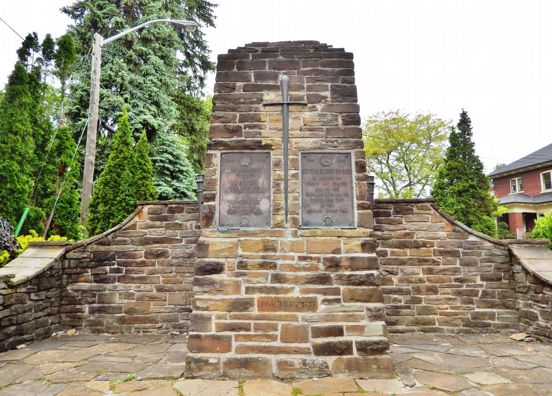 Weston World War Memorial & Plaza image. Click for full size.
