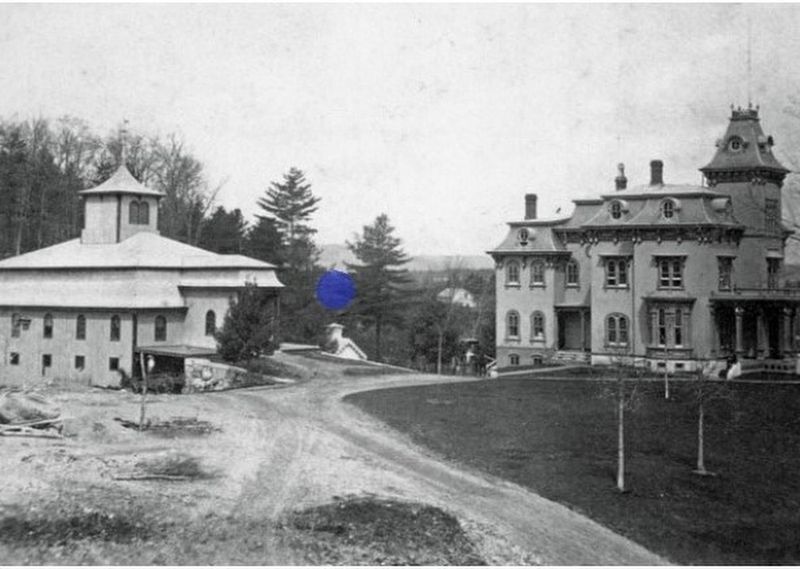 Woodlawn Estate image. Click for full size.