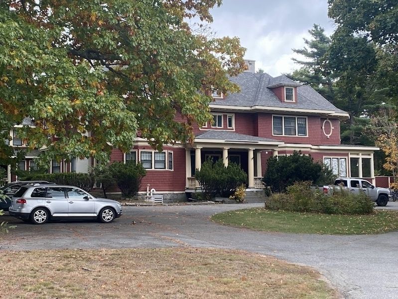 Ledgelawn Inn image. Click for full size.