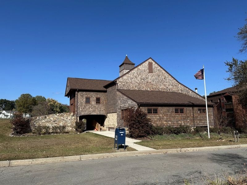 R. Walker Barn image. Click for full size.