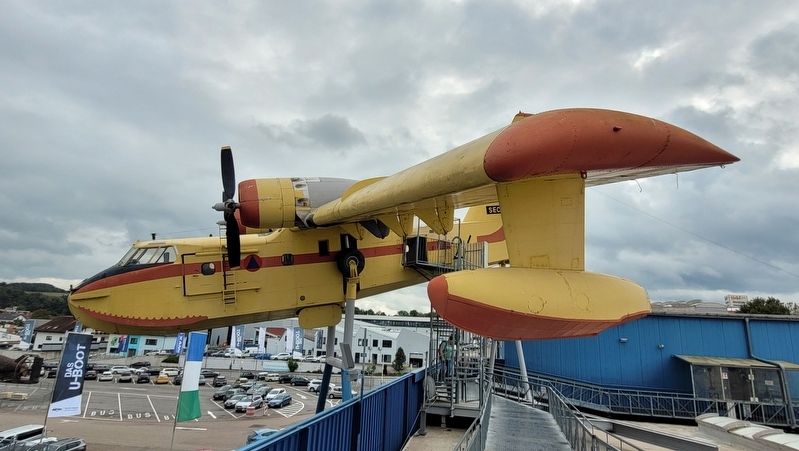 The side view of the Canadair CL-215 image. Click for full size.