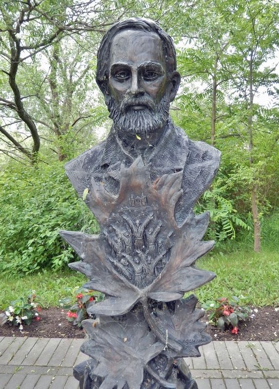Father Laboureau Sculpture image. Click for full size.