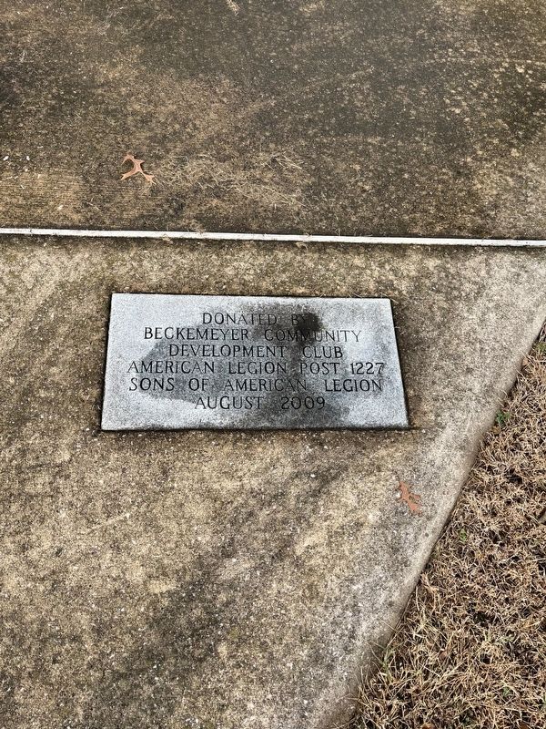 In Memory of The Deceased Veterans of the Community Marker. Click for full size. In Memory of The Deceased Veterans of the Community Marker image. Click for full size.