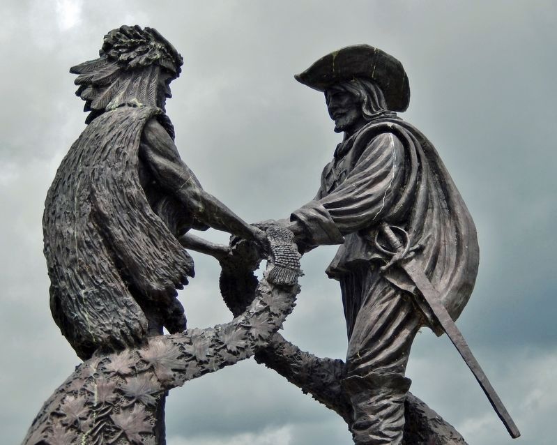 The Meeting / La rencontre Sculpture image. Click for full size.