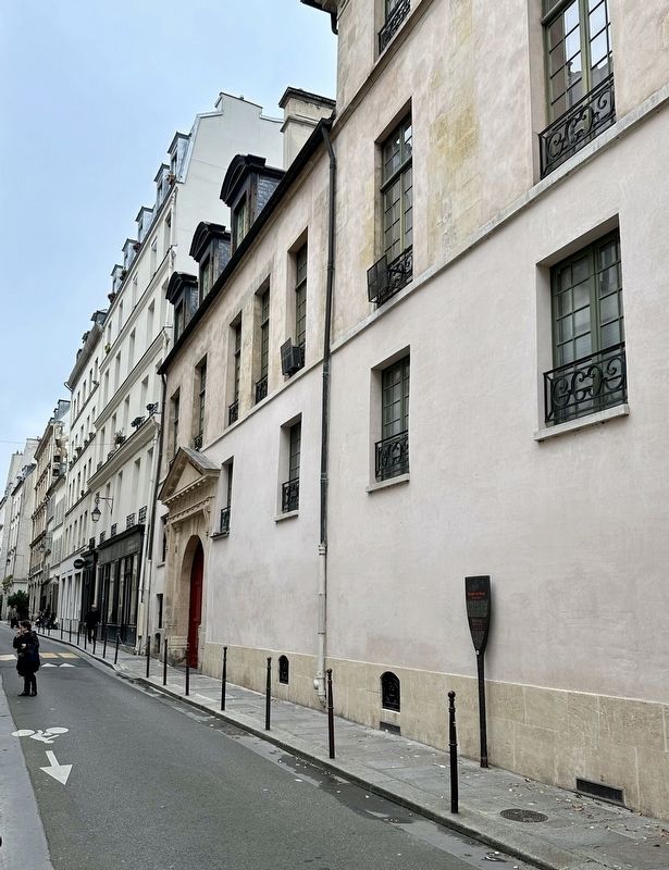 Hôtel Jean-Bart Marker - wide view. Click for full size. Hôtel Jean-Bart Marker - wide view image. Click for full size.