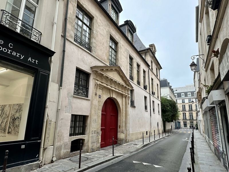 Hôtel Jean-Bart Marker - wide view. Click for full size. Hôtel Jean-Bart Marker - wide view image. Click for full size.