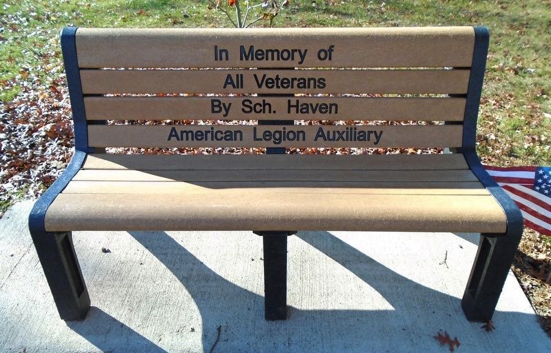 War and Veterans Memorial Bench image. Click for full size.