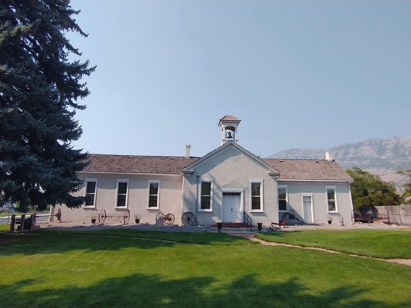 Pioneer Relic Hall image. Click for full size.