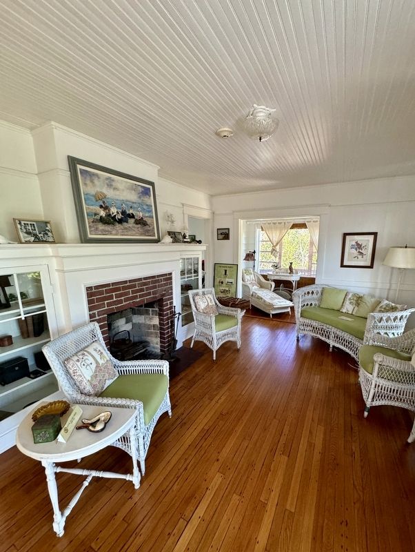 Morning Glories Interior: living room image. Click for full size.