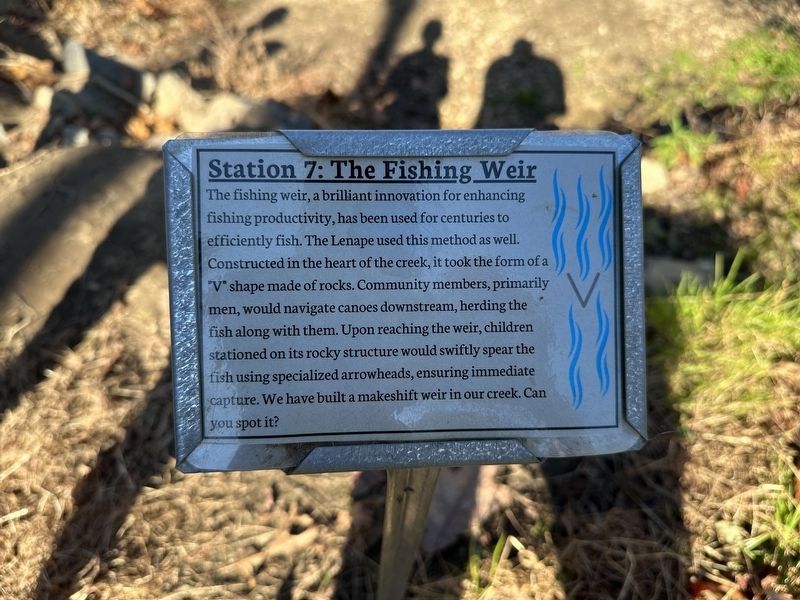 The Fishing Weir Marker image. Click for full size.