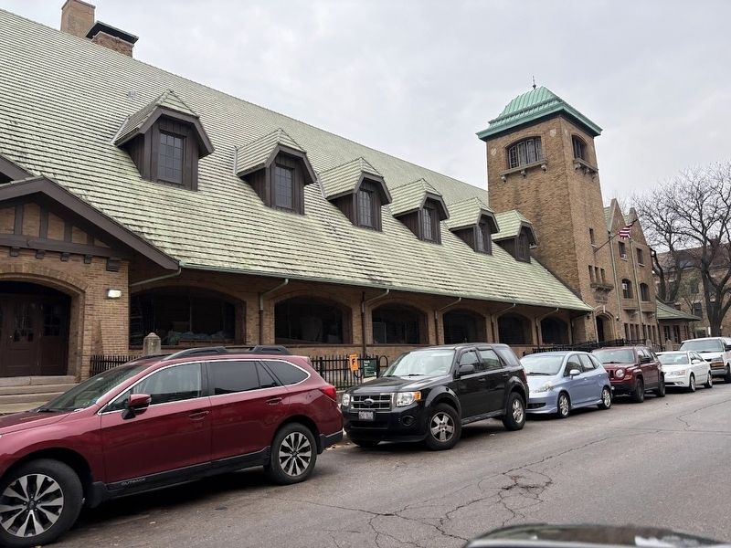 Pulaski Park Fieldhouse. Click for full size. Pulaski Park Fieldhouse image. Click for full size.