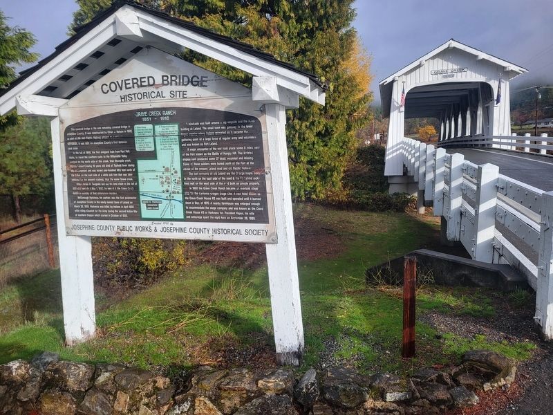 The Applegate Trail Marker image. Click for full size.