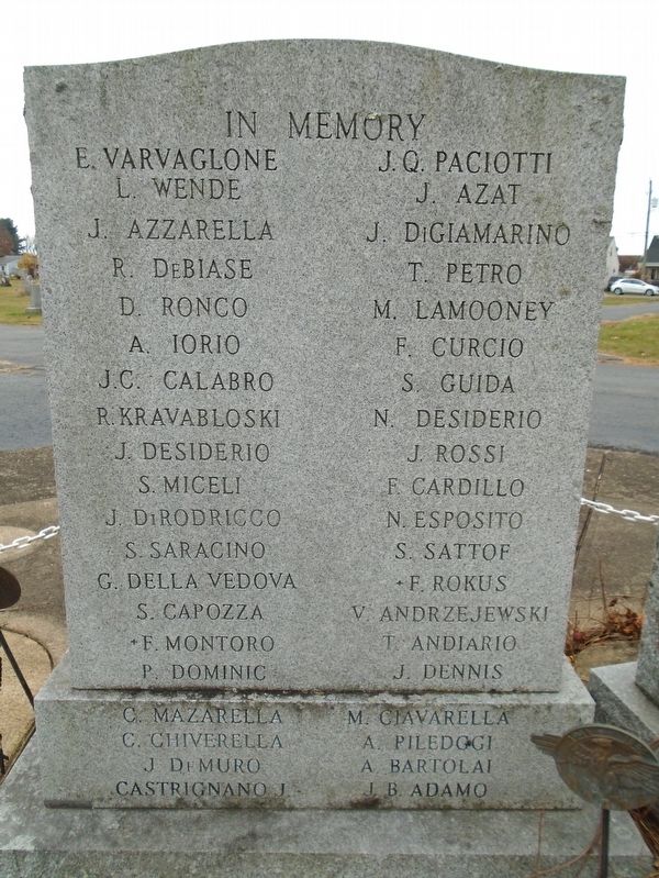 Veterans Memorial image. Click for full size.